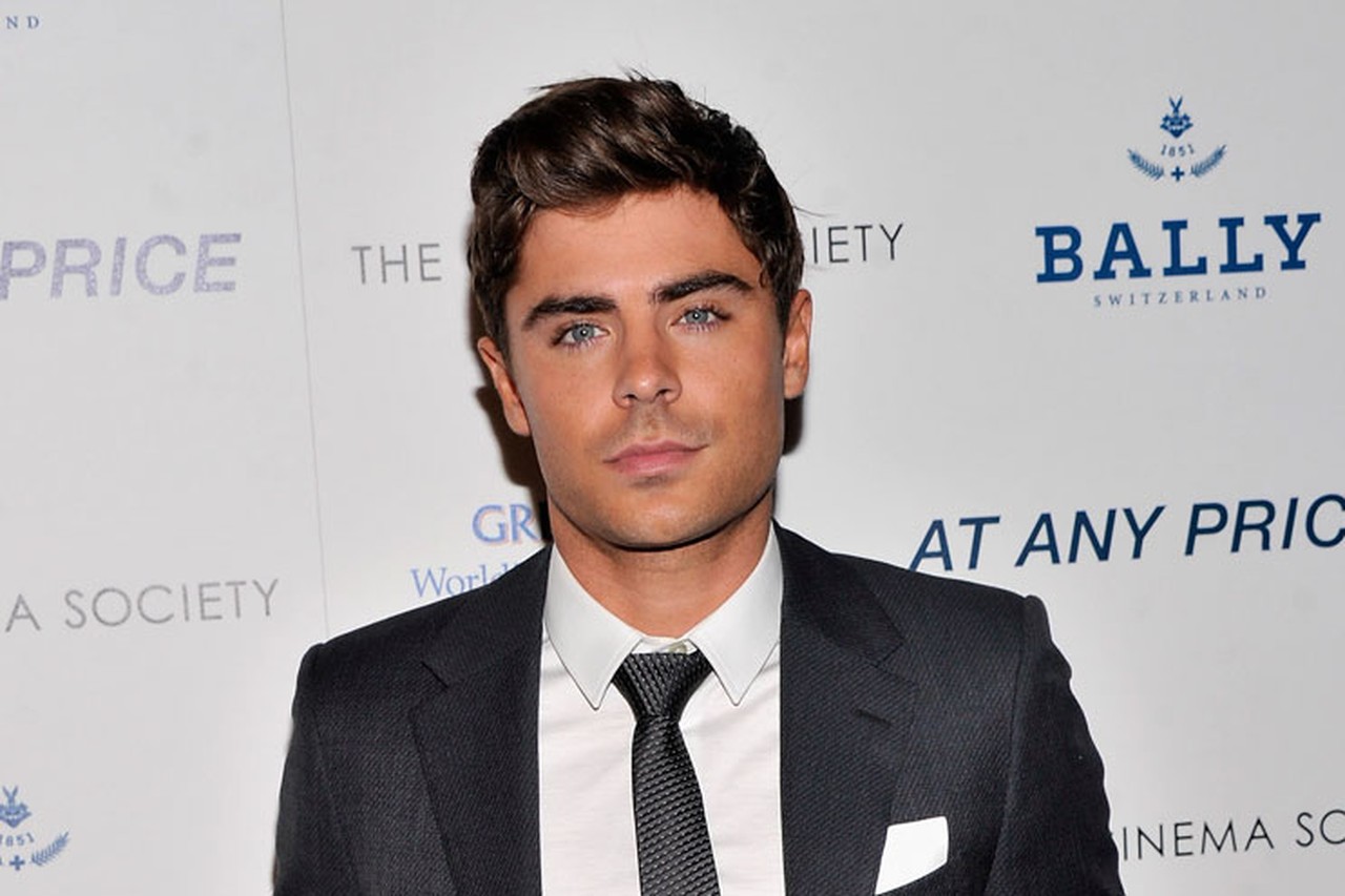 Zac Efron breekt hand in gevecht | Het Nieuwsblad Mobile