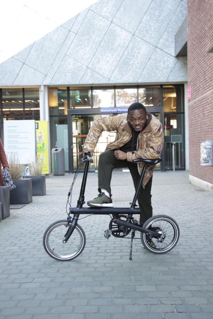 Trekker Interactie Gelukkig Richard (21) 'kocht' zijn gestolen fiets terug via Facebook: “Ik wist  meteen dat het de mijne was” (Antwerpen) | Het Nieuwsblad Mobile