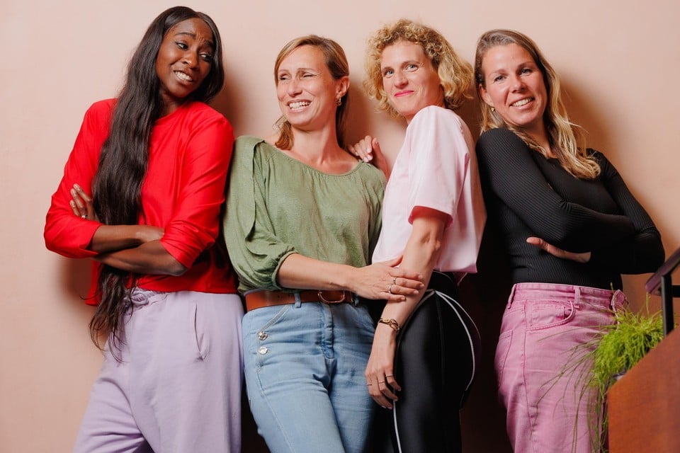 Elodie Ouedraogo, Kim Gevaert, Olivia Borlée en Hanna Mariën. 