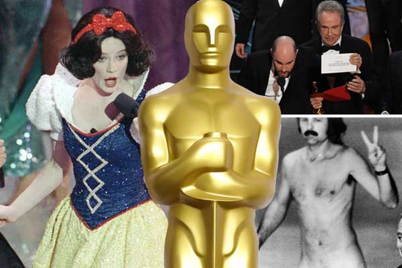 Een blote man op het podium, “het slechtste moment ooit” en een pijnlijke  vergissing: de strafste stoten van de Oscars | Het Nieuwsblad Mobile