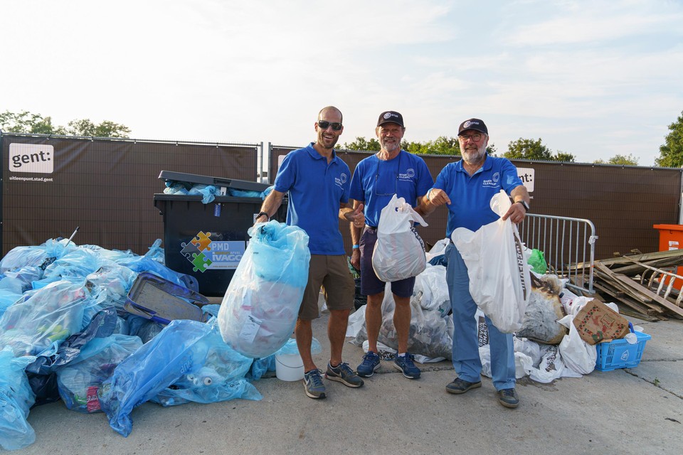 Gentse vrijwilligers verzamelen afval op World Cleanup Day