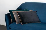 thumbnail: Fluwelen kussen - The Belgian Design Lab - 34,30 euro