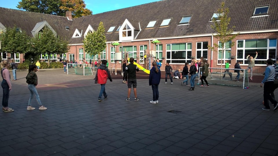 De leerlingen zullen nog zes jaar langer moeten wachten op een nieuwe school.