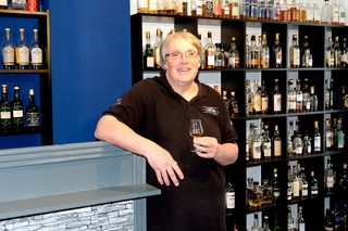 Whiskyhemel op aarde opent deuren in Moorsel: liefst 900 soorten te koop ( Aalst) | Het Nieuwsblad Mobile