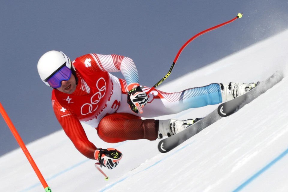 Feuz daalt naar Olympische titel in de alpijnse ski. 
