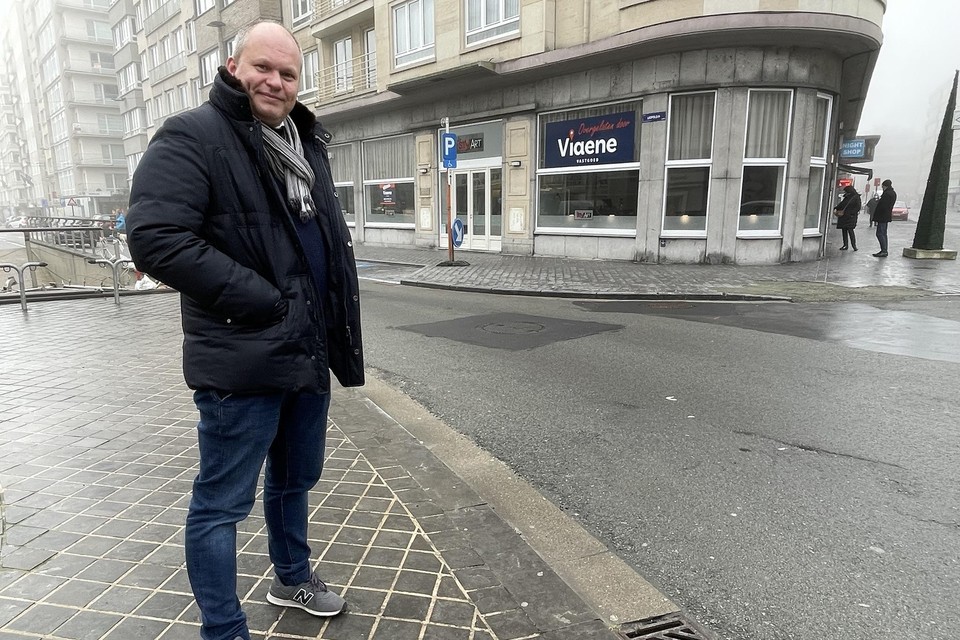 Frederik Goossens toont ons de unieke locatie waar in februari de werken starten om Le Stuart om te toveren naar poule & Poulette.