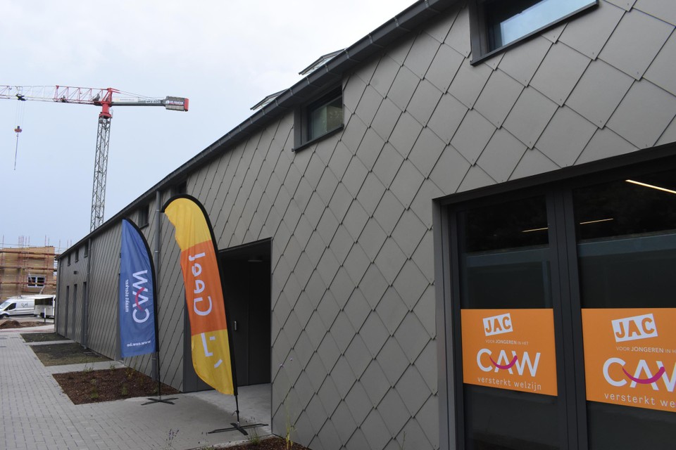 Verschillende welzijnsdiensten van CAW De Kempen hebben een nieuwe stek in de Welzijnscampus, net als de dienst gelijke kansen van stad Geel. 