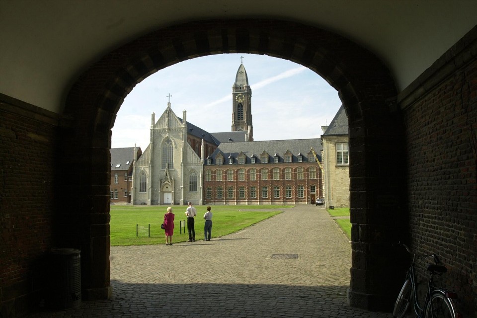 De opleidingen worden gegeven in de abdij van Tongerlo. 