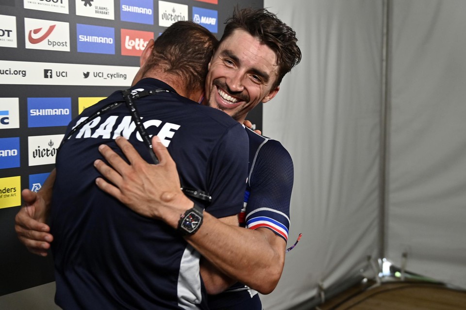 Voeckler en Alaphilippe na de finish.