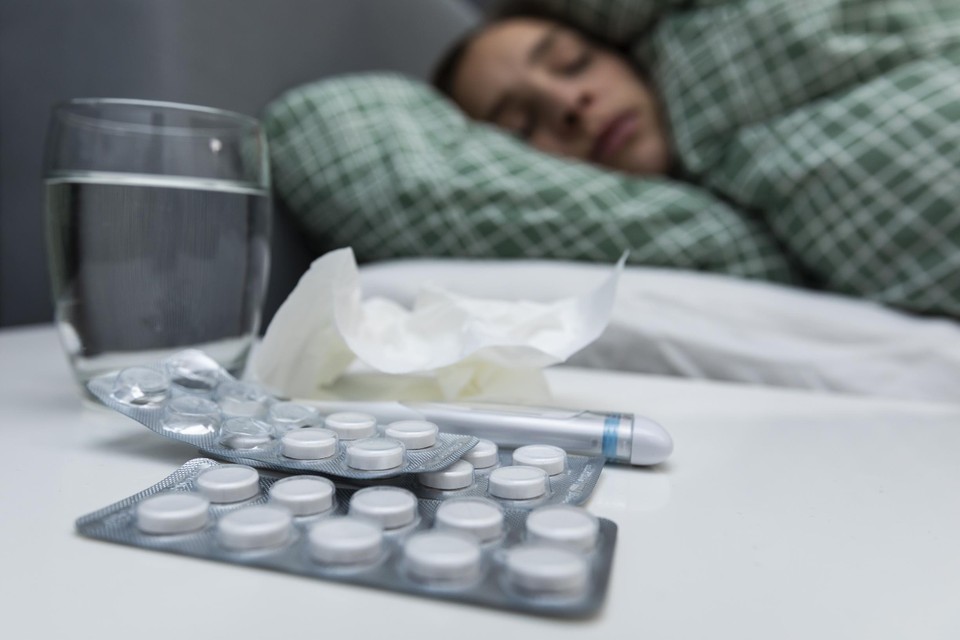 Viroloog Marc Van Ranst: “Nee, je wordt niet zieker van de griep dan anders.” 