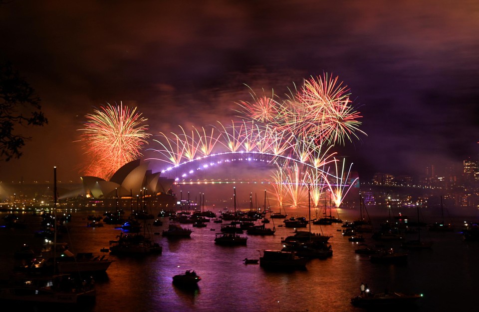 Sydney gaf dit jaar gewoontegetrouw als eerste het voorbeeld voor de rest van de wereld met een prachtig spektakel. 