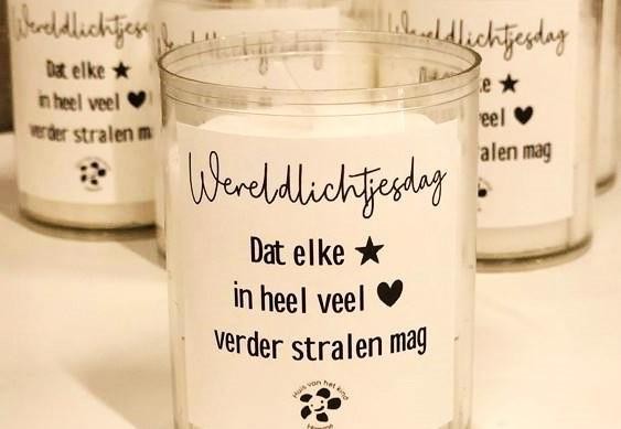 Hammenaren kunnen nu al een kaarsje afhalen in verscheidene gemeentelijke diensten.
