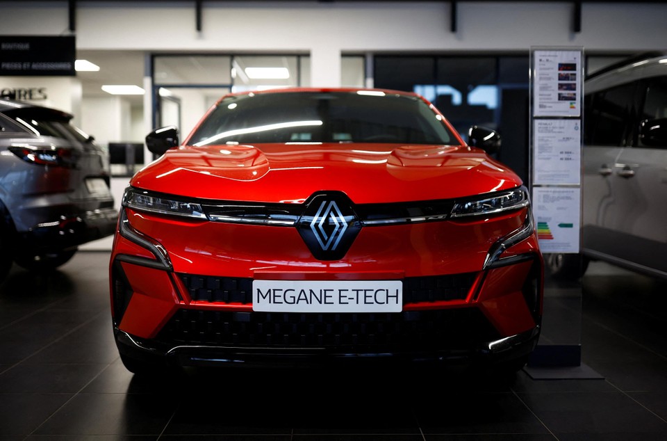 Renault Megane E-Tech: vanaf 34.000 euro bij onze zuiderburen, vanaf 40.250 euro bij ons.