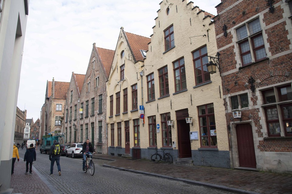 In Brugge is het budgettair resultaat erg negatief: onder de -200 euro per inwoner. 