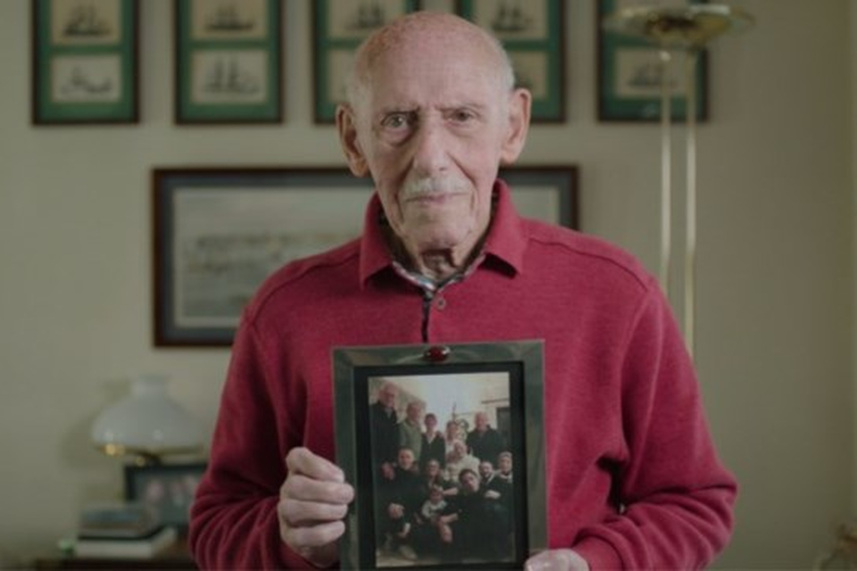 Auschwitz-overlever Paul Sobol durfde jaren niet over de gruwel te praten. 