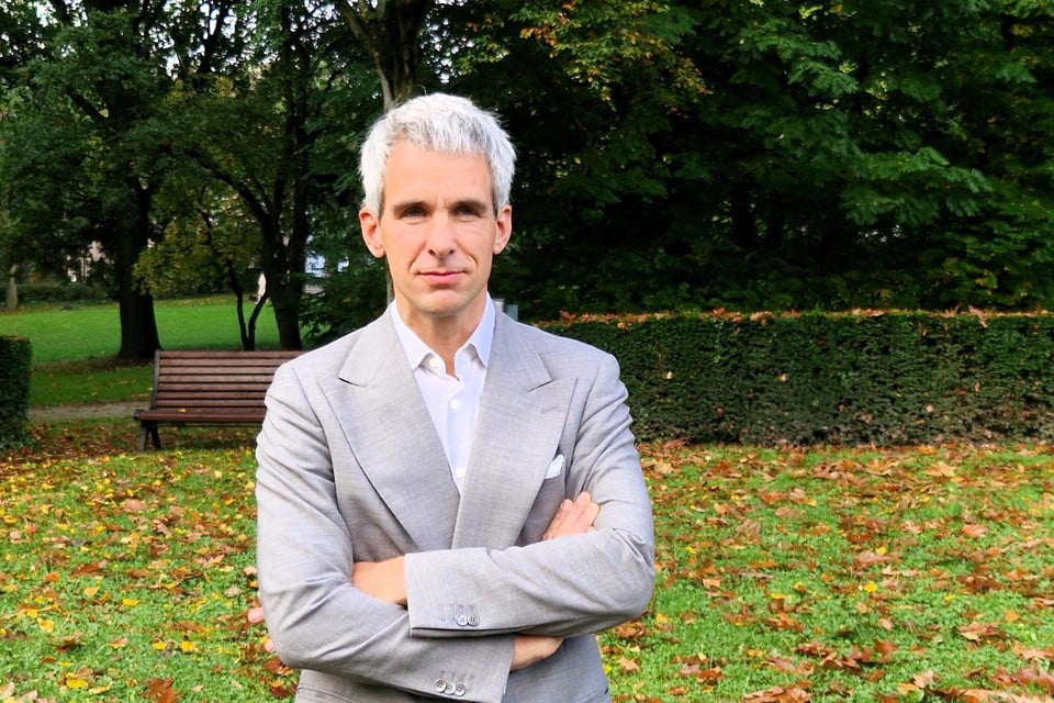 Mayor Jonathan Holslag has a complaint on his leg for conflicts of interest: « Opposition shows himself of his lowest side » (Tienen)