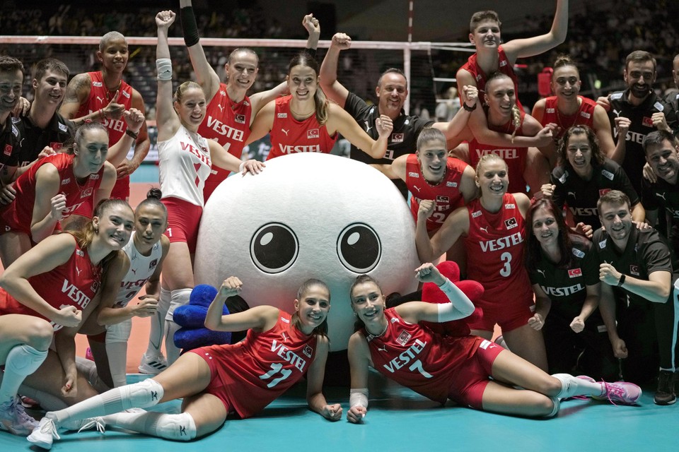 Turkey celebrated their victory over Belgium at the OKT.