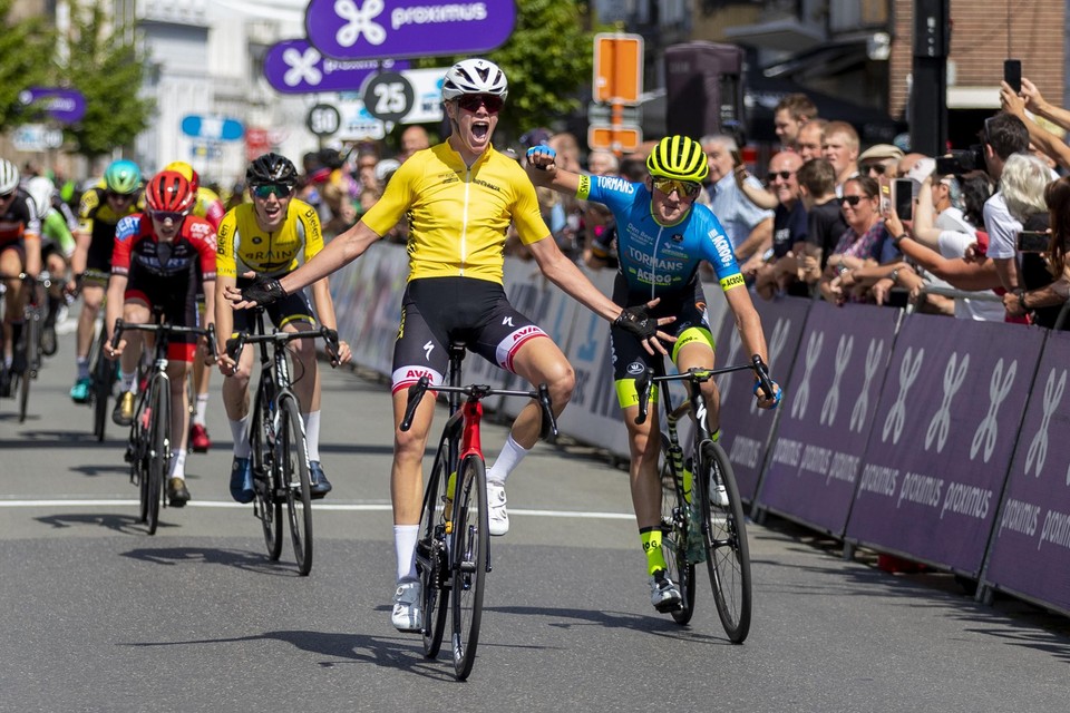 Cedric Keppens haalde het in de sprint voor Axel Van Den Broek en Stan Craps.