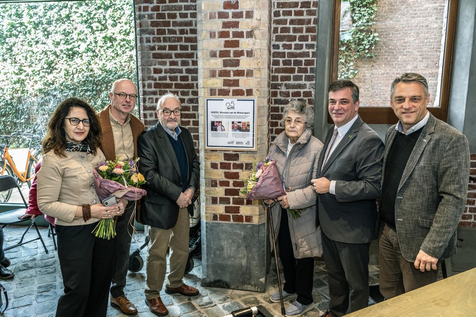 In de ingang hangt voortaan een bord voor de eerste conservator Ferdy Callewaert en de eerste vrijwilliger Fred Vannieuwenhuyse.
