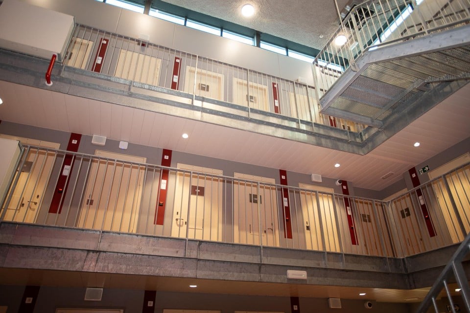 Doctor submits complaints in order due to lack of health care prisons (Brussels)