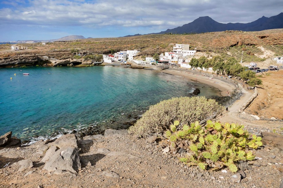 Volgens eilandbewoners bedreigt het Belgische project het “laatste rustige strand van Tenerife”.  