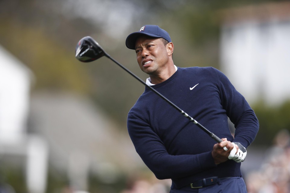 Tiger Woods wint meteen bij rentree.