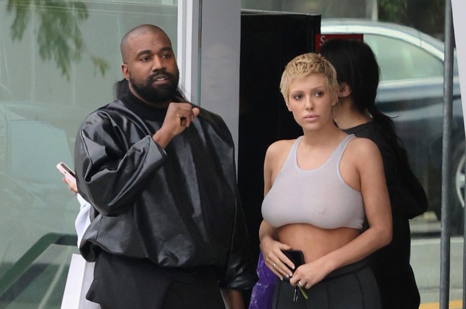 坎耶·韦斯特 (Kanye 'Ye' West) 和他的妻子比安卡·森索里 (Bianca Censori)。