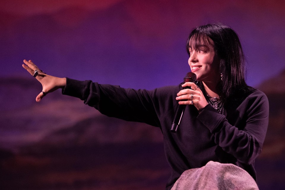 Billie Eilish legde haar concert in Londen stil om haar fans de nodige ademruimte te geven.