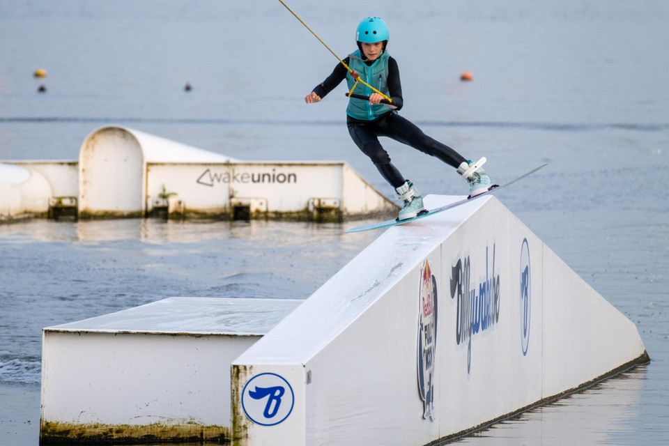 Nora Hauben (12) tijdens de opwarming