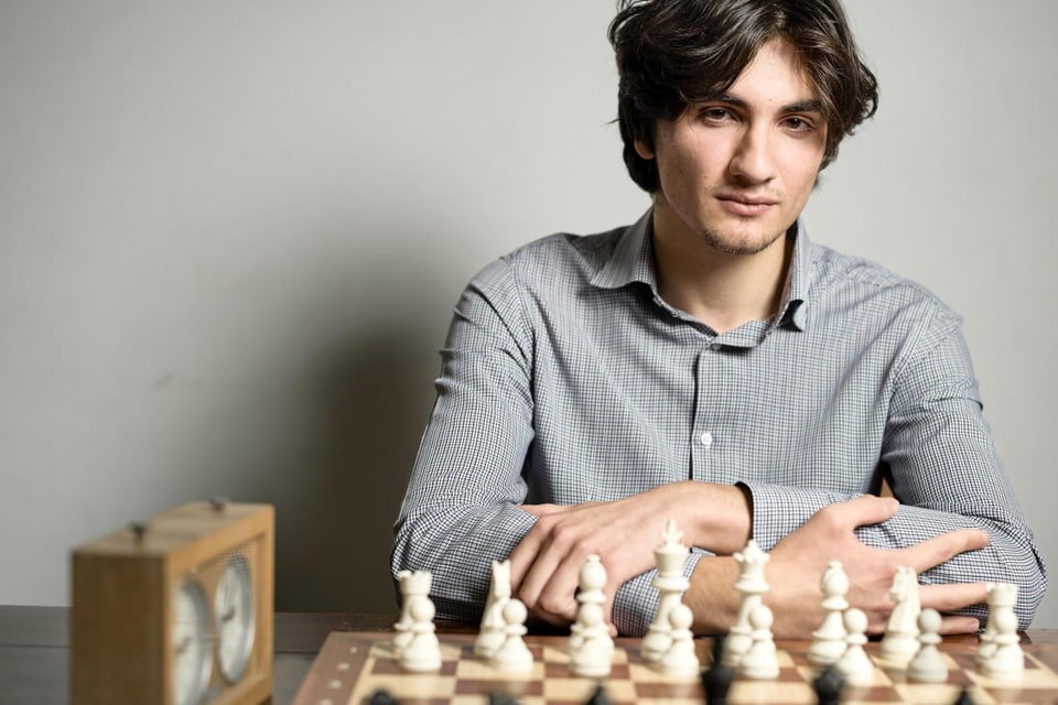 In addition to two European medals, Vlaming Daniel (19) now also breaks world records of Simultaan Chess: « Fantastic that it succeeded » (Antwerp)