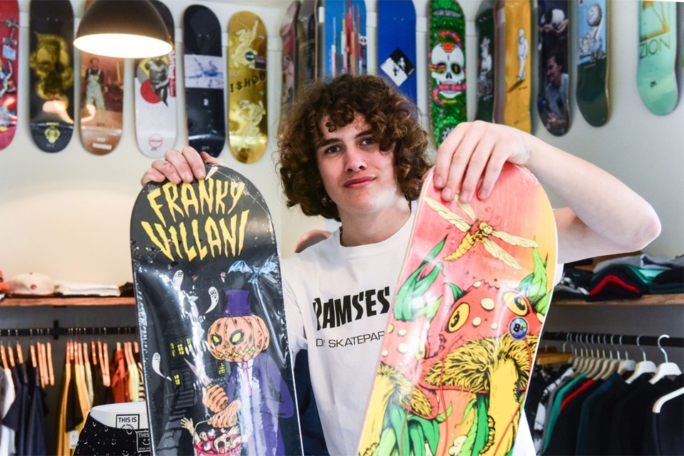Verhoog jezelf Luxe Alaska Pieter-Jan (15) stapt winkel binnen om skateboard te kopen… en koopt de  winkel die hij nu runt | Het Nieuwsblad Mobile