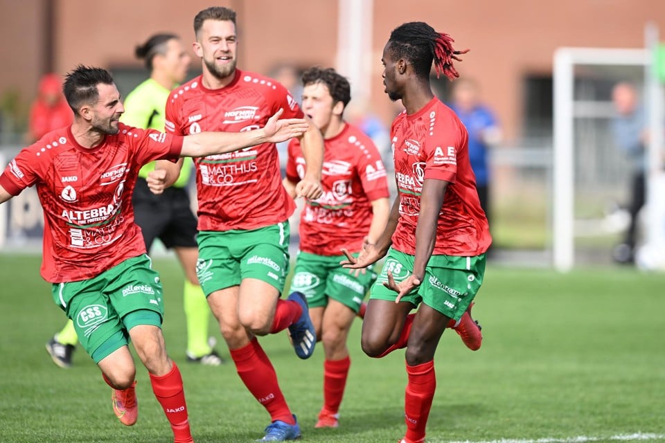 De Ninoofse fusieclub deelde eerder ook al een mentale tik uit aan de grote titelrivaal Tempo Overijse met de winnende treffer in de toegevoegde tijd. 