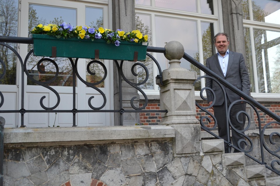 Burgemeester Joeri De Maertelaere (N-VA) aan het administratief centrum