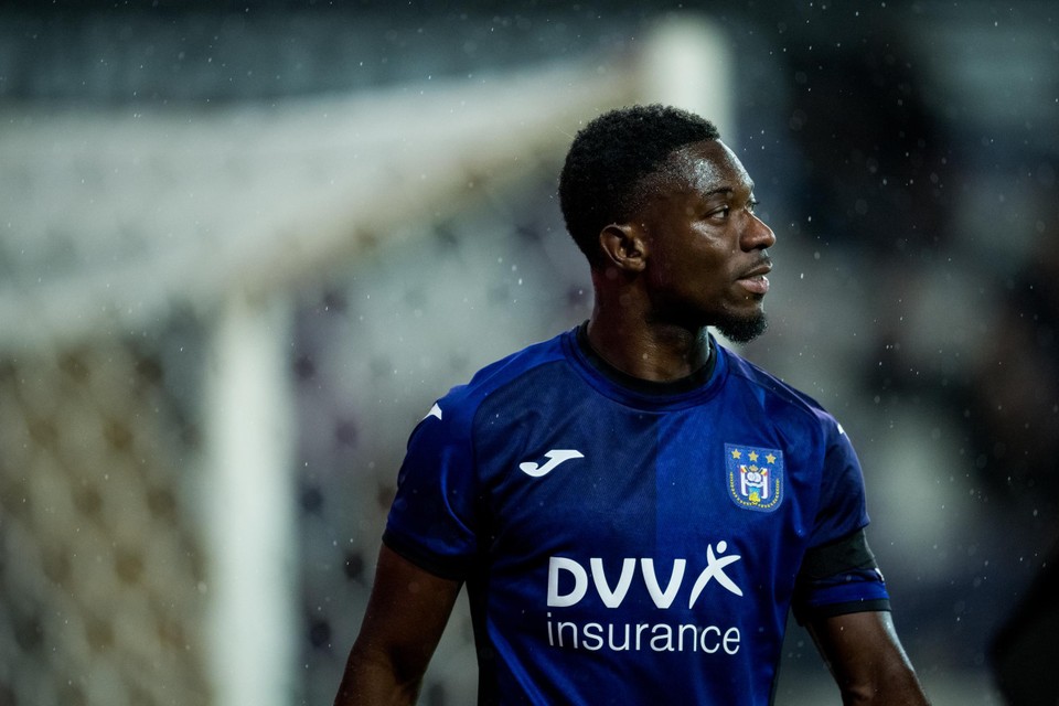 Ghanaian winger Francis Amuzu extends contract at Anderlecht