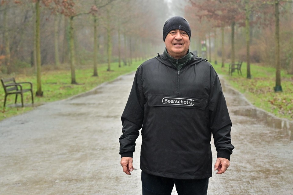 Paul Pevenage wandelt elke dag 10 kilometer.