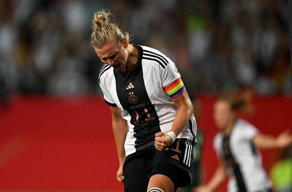 Alexandra Popp: goal getter with the Germans.