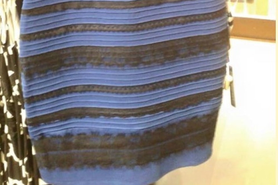 hoofdonderwijzer analogie publiek Internet in de ban van deze jurk: is hij blauw of goud? | Het Nieuwsblad  Mobile