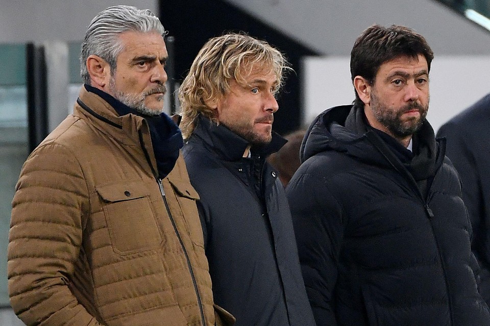 CEO Maurizio Arrivabene, vicevoorzitter Pavel Nedved en voorzitter Andrea Agnelli. 