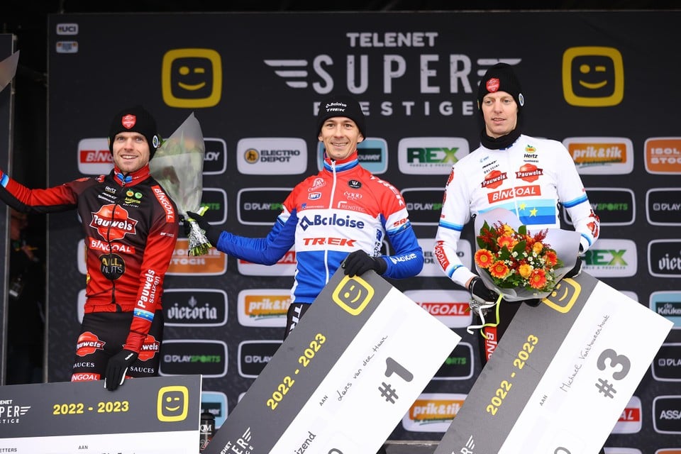 Van der Haar wint de Superprestige, voor Iserbyt en Vanthourenhout