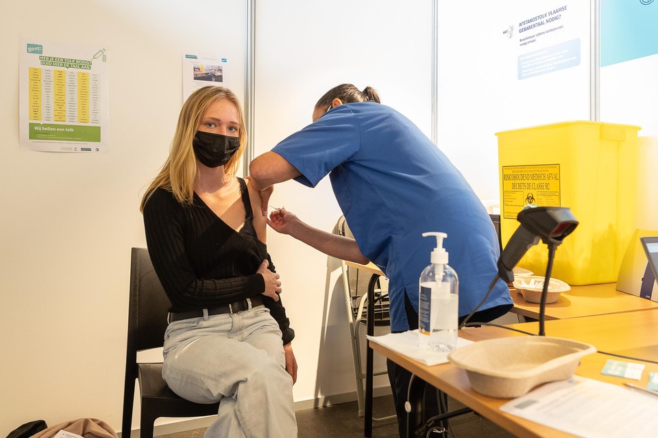Iedere Gentenaar vanaf 12 jaar heeft intussen een uitnodiging gekregen voor een vaccin.