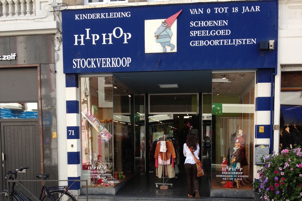 scannen Dronken worden foto Stockverkoop kinderkleding bij Hip Hop in de Driekoningenstraat (Berchem) |  Het Nieuwsblad Mobile