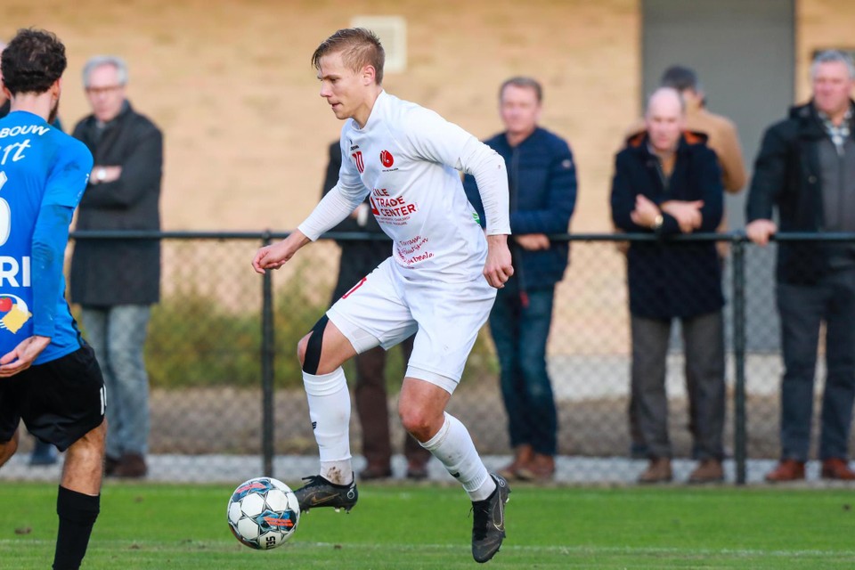 Jasper Buyl (op archiefbeeld) scoorde een hattrick bij Eendracht Aalter voor HO Kalken. 