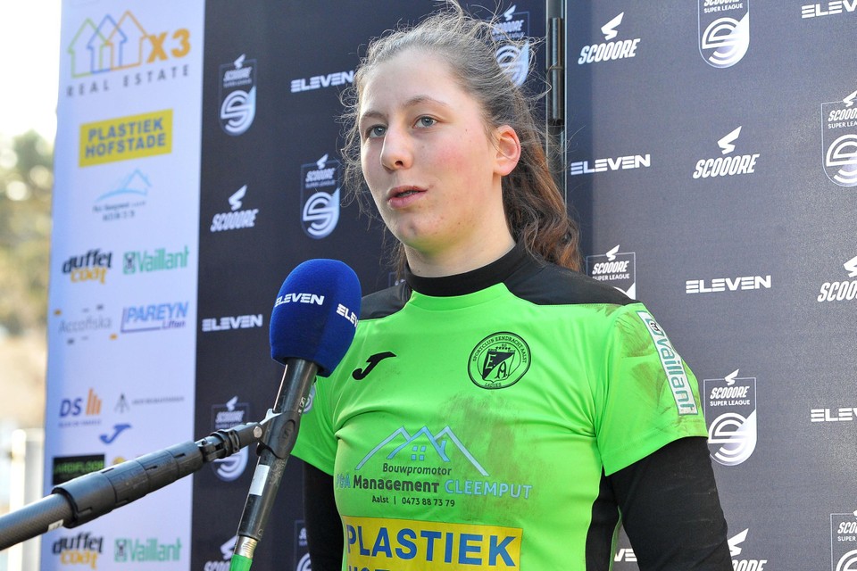 Anke Stroobandt stopte in de bekerwedstrijd tegen Zulte-Waregem onder meer drie strafschoppen. 