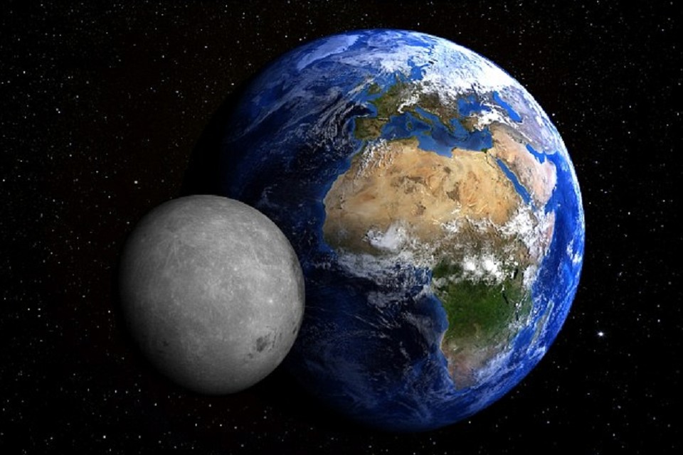 Maan zal richting Aarde en catastrofale botsing | Het Nieuwsblad Mobile