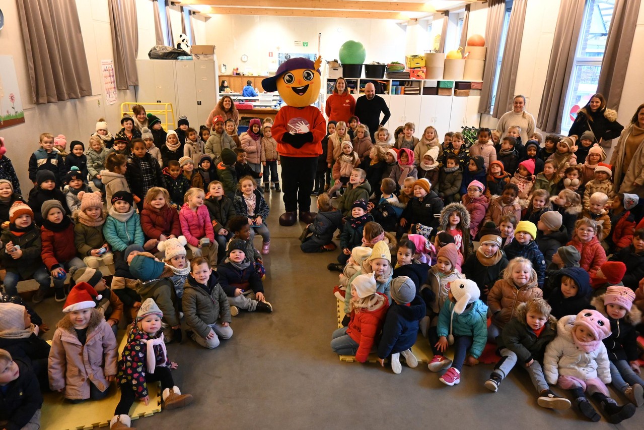 Mascotte Van De Graankorrel Komt Tot Leven Zorgt Voor Blijheid En