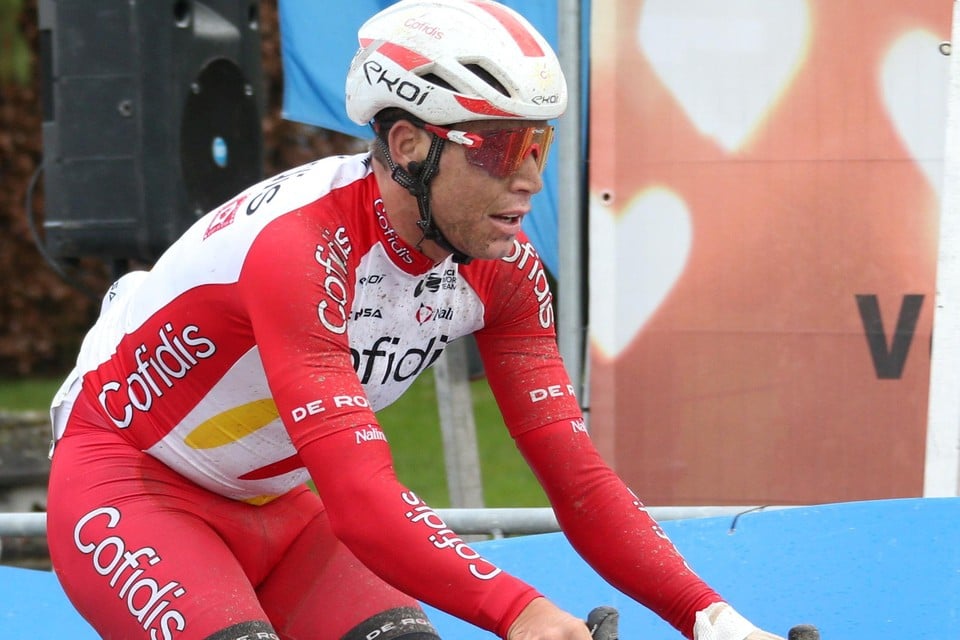 “Het peloton uit elkaar rijden wordt moeilijk. Dwars door Vlaanderen heeft een sterk deelnemersveld”, zegt Jelle Wallays.
