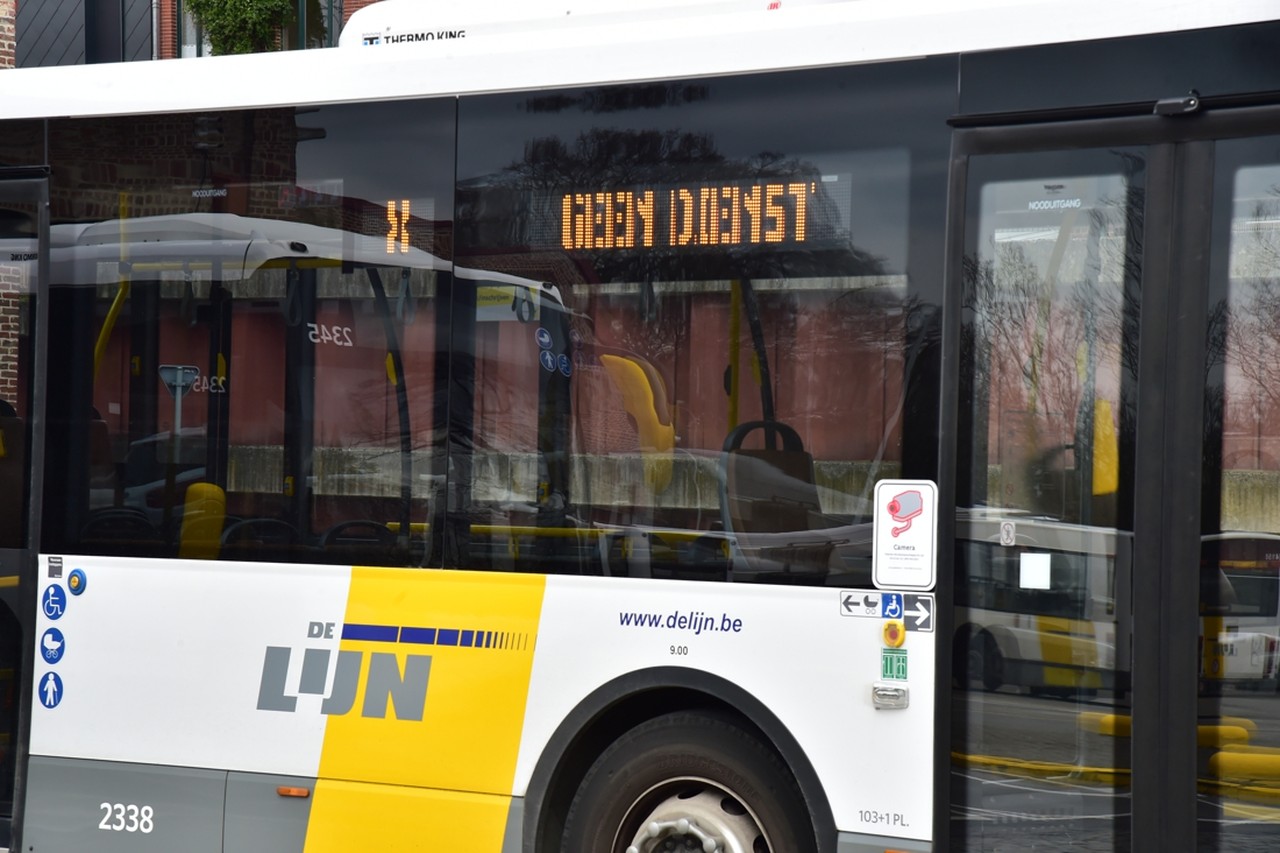 Geen enkele bus of tram in provincie Antwerpen vandaag: handvol stakers legt De Lijn onaangekondigd volledig plat | Nieuwsblad Mobile