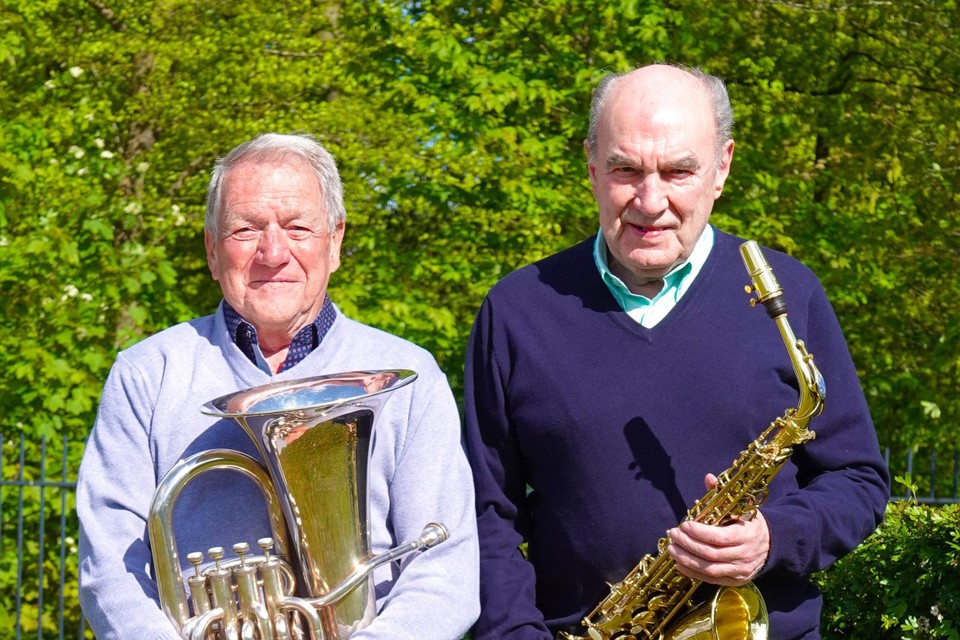 Jozef De Block (links) en Etienne Van Eetvelde spelen al zeventig jaar muziek.