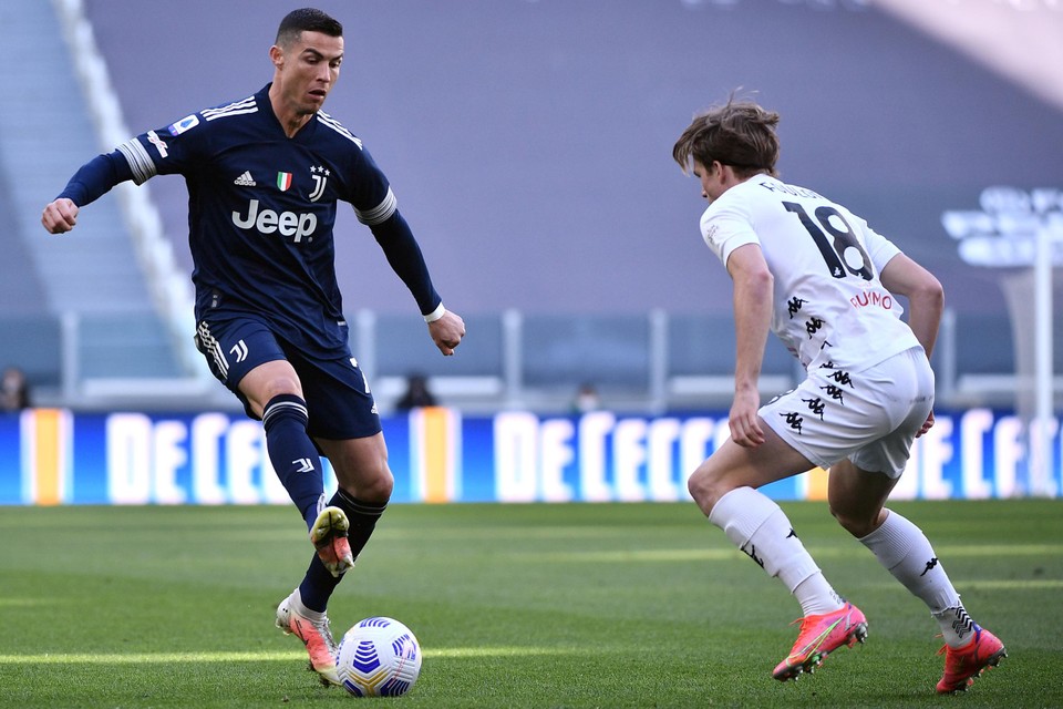 Andes Beraadslagen Gewend Daam Foulon daags na stuntzege tegen Juventus en Cristiano Ronaldo: “Veel  berichtjes gekregen en van truitje gewisseld met Matthijs de Ligt” | Het  Nieuwsblad Mobile