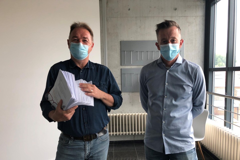 In juni verzamelden de buurtbewoners nog meer dan 400 bezwaarschriften tegen het waterproductiecentrum.
